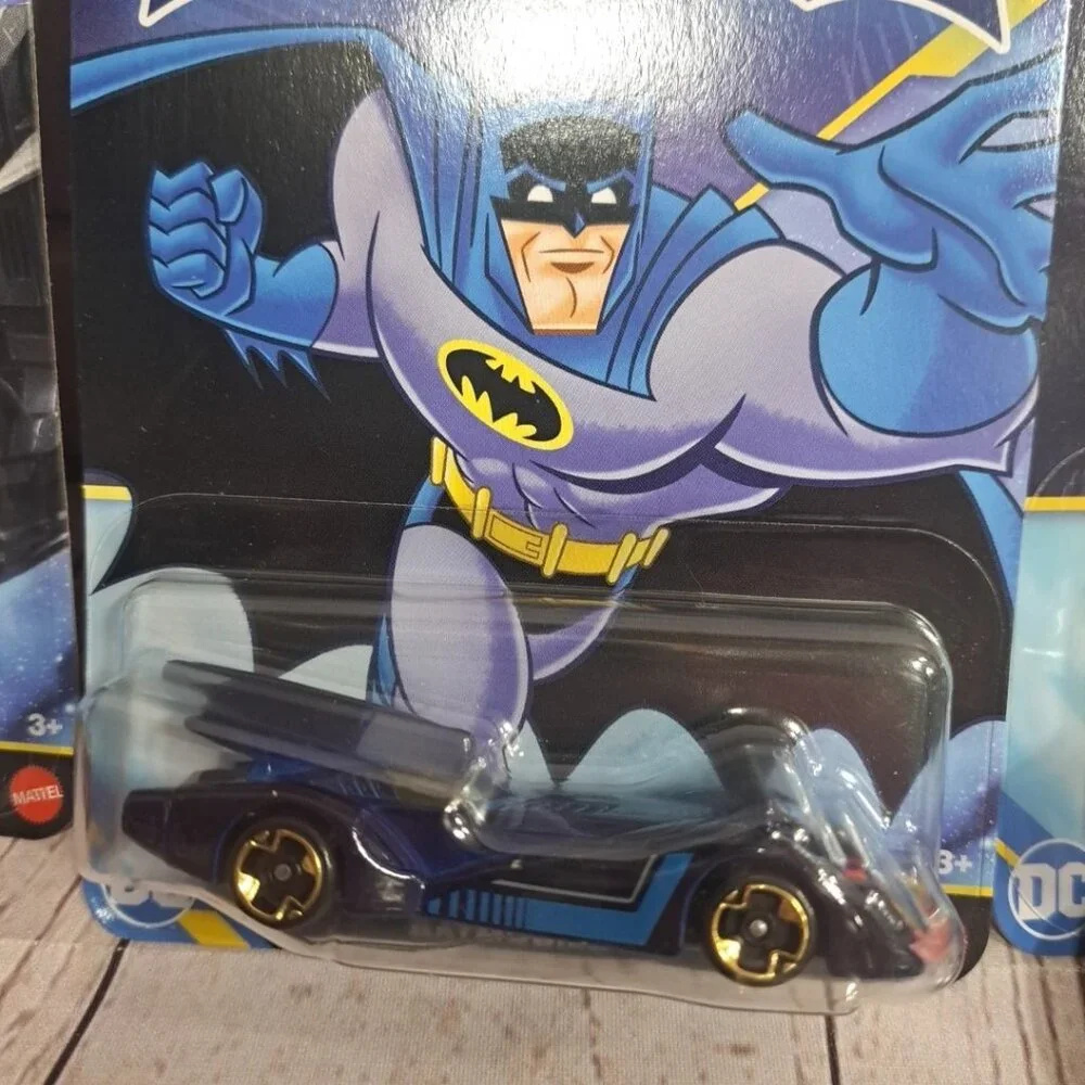 Hot Wheels BATMAN Themed 2024 Mix 2 - 5 Pack 1:64 Scale Die-Cast Cars King Shark